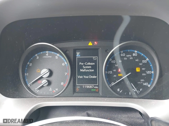 2018 Toyota RAV4 XLE with VIN JTMRFREV6JJ734927, listed as a IAAI auction lot 41510616 with 119,687 mi miles. Bid and sale history available at carsss.com. Image 7.