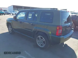 2009 Jeep Patriot Sport with VIN 1J4FT28B99D139661, listed as a IAAI auction lot 41644514 with 155,117 mi miles and . Bid and sale history available at DreamBid. Image 3.