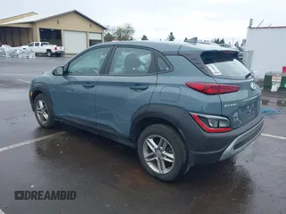 2022 Hyundai Kona SE with VIN KM8K2CAB3NU839432, listed as a IAAI auction lot 41772947 with 32,353 mi miles. Bid and sale history available at carsss.com. Image 3.