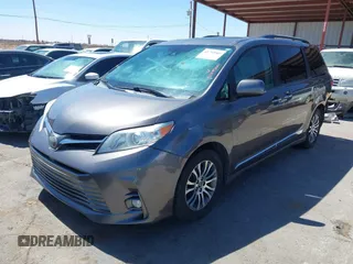 2019 Toyota Sienna XLE Auto Access Seat with VIN 5TDYZ3DC4KS980041, listed as a IAAI auction lot 41793001 with 125,084 mi miles. Bid and sale history available at carsss.com. Image 18.
