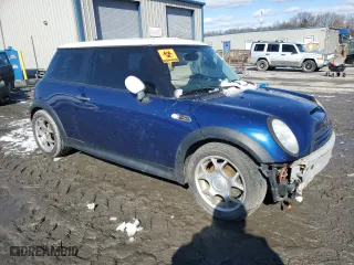 2004 MINI Cooper Hardtop S with VIN WMWRE33484TD75437, listed as a Copart auction lot 45514355 with 0 mi miles and Clean Title. Bid and sale history available at carsss.com. Image 4.
