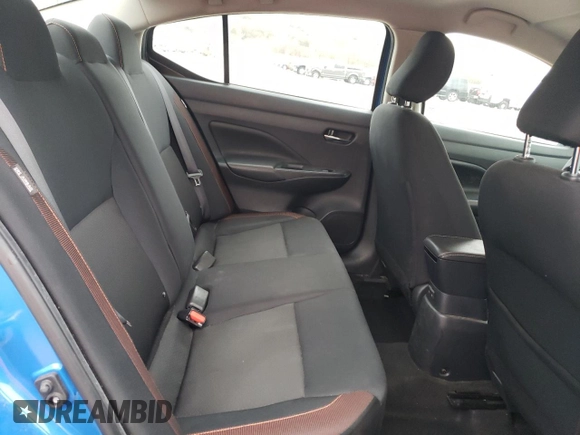 2021 Nissan Versa SR z VIN 3N1CN8FV3ML853259, wystawiony jako Copart lot #53788635 z przebiegiem 98 285 mil mil oraz Czysty tytuł • Clean title. Historia ofert i sprzedaży dostępna na DreamBid. Obrazek 10.