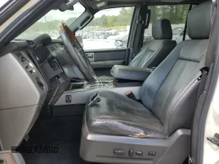 2007 Ford Expedition Limited z VIN 1FMFU19567LA68150, wystawiony jako Copart lot #51311695 z przebiegiem 268 131 mil mil oraz Szkoda całkowita • Salvage title. Historia ofert i sprzedaży dostępna na DreamBid. Obrazek 7.
