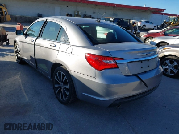 2013 Chrysler 200 Limited with VIN 1C3CCBCG4DN522524, listed as a IAAI auction lot 41732097 with 120,345 mi miles and . Bid and sale history available at DreamBid. Image 3.