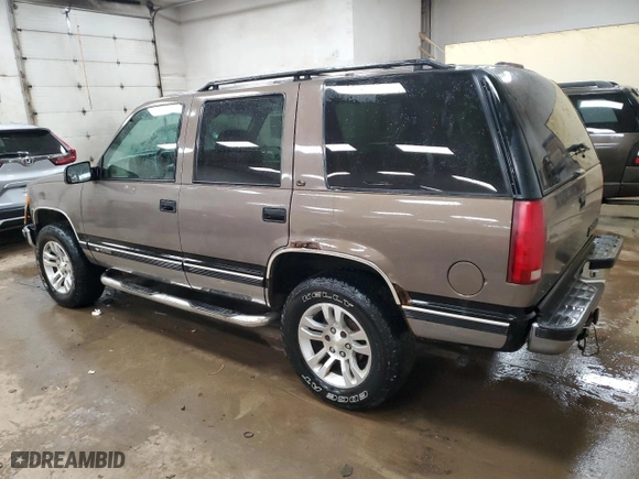 1997 Chevrolet Tahoe with VIN 1GNEK13R5VJ423133, listed as a Copart auction lot 78639274 with 223,514 mi miles and Clean Title. Bid and sale history available at carsss.com. Image 2.