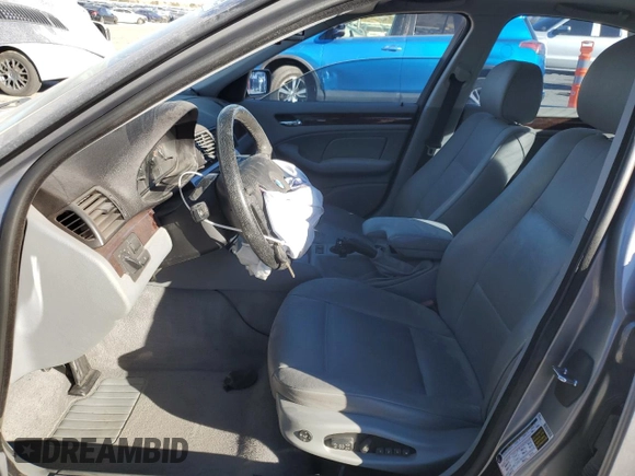 2005 BMW 3 Series 325i with VIN WBAET37485NJ90578, listed as a Copart auction lot 83905094 with 119,946 mi miles and Salvage Title. Bid and sale history available at carsss.com. Image 7.