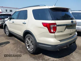 2018 Ford Explorer Limited z VIN 1FM5K8F87JGB05313, wystawiony jako IAAI lot #42436679 z przebiegiem 82 362 mil mil oraz . Historia ofert i sprzedaży dostępna na DreamBid. Obrazek 3.