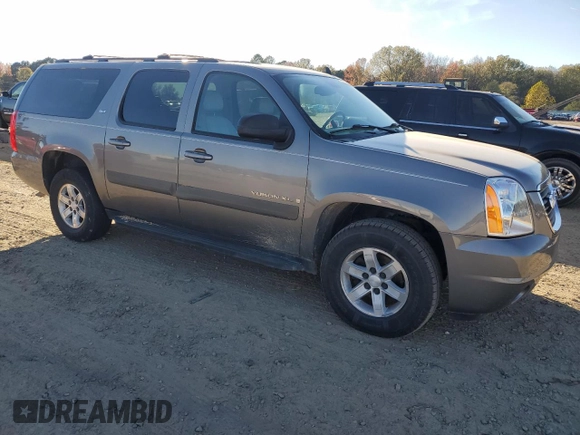 2008 GMC Yukon XL SLE w/3SA with VIN 1GKFC16058R125716, listed as a Copart auction lot 82156534 with Not Provided miles and Salvage Title. Bid and sale history available at carsss.com. Image 4.