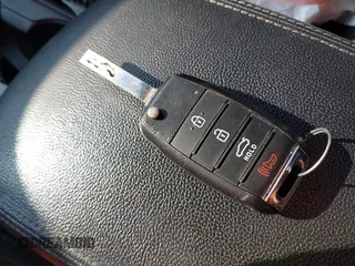 2016 Kia Optima LX with VIN 5XXGT4L36GG092839, listed as a IAAI auction lot 42450820 with 77,650 mi miles and . Bid and sale history available at DreamBid. Image 11.