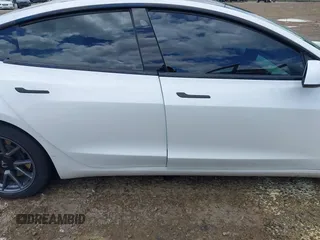 2023 Tesla Model 3 z VIN 5YJ3E1EA8PF608429, wystawiony jako IAAI lot #42345888 z przebiegiem 14 907 mil mil oraz . Historia ofert i sprzedaży dostępna na DreamBid. Obrazek 12.