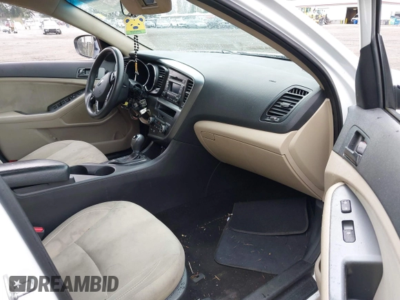 2013 Kia Optima LX z VIN 5XXGM4A70DG224007, wystawiony jako IAAI lot #41946901 z przebiegiem 208 055 mil mil oraz . Historia ofert i sprzedaży dostępna na DreamBid. Obrazek 5.