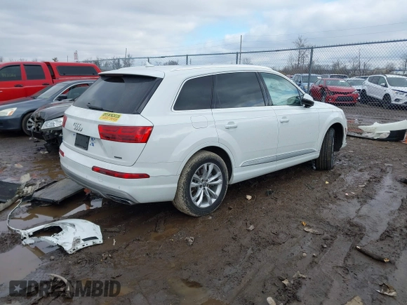 2018 Audi Q7 Premium Plus with VIN WA1LHAF74JD001365, listed as a IAAI auction lot 41503241 with 114,110 mi miles. Bid and sale history available at carsss.com. Image 4.