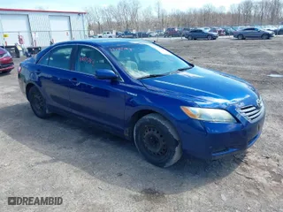 2009 Toyota Camry Hybrid with VIN 4T1BB46K79U088842, listed as a IAAI auction lot 42025743 with 204,286 mi miles. Bid and sale history available at carsss.com. Image 1.