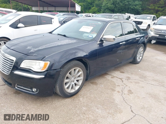 2012 Chrysler 300 C z VIN 2C3CCAET9CH279806, wystawiony jako IAAI lot #42385827 z przebiegiem 148 708 mil mil oraz . Historia ofert i sprzedaży dostępna na DreamBid. Obrazek 2.