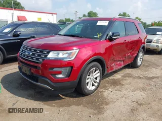 2017 Ford Explorer XLT с VIN 1FM5K7D83HGD84315, выставлен на аукционе IAAI как лот 42690582 с пробегом 210 440 миль миль и . История ставок и продаж доступна на DreamBid. Изображение 2.