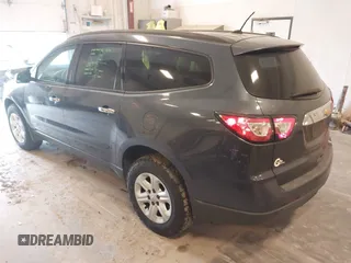 2013 Chevrolet Traverse LS with VIN 1GNKRFEDXDJ115662, listed as a IAAI auction lot 41879095 with 198,150 mi miles. Bid and sale history available at carsss.com. Image 3.