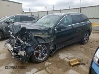 2022 Mercedes-Benz GLC 300 z VIN W1N0G8DBXNG114598, wystawiony jako Copart lot #55828375 z przebiegiem 32 978 mil mil oraz Szkoda całkowita • Salvage title. Historia ofert i sprzedaży dostępna na DreamBid. Obrazek 1.
