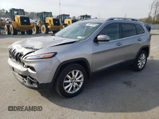 2017 Jeep Cherokee Limited with VIN 1C4PJMDB8HW512340, listed as a Copart auction lot 49823865 with 130,386 mi miles and Salvage Title. Bid and sale history available at carsss.com. Image 1.