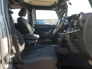 2016 Jeep Wrangler Unlimited Sport RHD with VIN 1C4BJWKG2GL156875, listed as a Copart auction lot 43361725 with 170,900 mi miles and Non repairable. Bid and sale history available at DreamBid. Image 7.