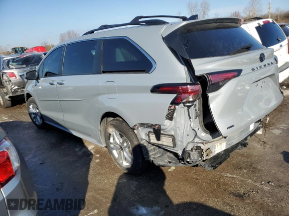2022 Toyota Sienna XLE Woodland Edition with VIN 5TDASKFC5NS047766, listed as a Copart auction lot 83213634 with 0 mi miles and Salvage Title. Bid and sale history available at carsss.com. Image 2.