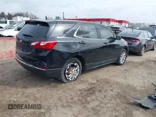 2020 Chevrolet Equinox LT z VIN 2GNAXJEV1L6198410, wystawiony jako IAAI lot #41618359 z przebiegiem 68 216 mil mil oraz . Historia ofert i sprzedaży dostępna na DreamBid. Obrazek 4.