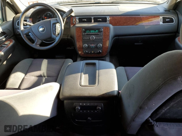 2009 Chevrolet Suburban LT w/1LT with VIN 1GNGC56K39R118135, listed as a Copart auction lot 75713124 with 231,657 mi miles and Salvage Title. Bid and sale history available at carsss.com. Image 8.