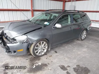 2014 Volkswagen Jetta TDI w/Sunroof & Nav с VIN 3VWPL7AJ8EM613037, выставлен на аукционе IAAI как лот 41943616 с пробегом 134 099 миль миль и . История ставок и продаж доступна на DreamBid. Изображение 2.