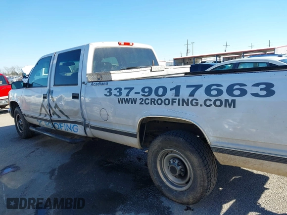 1999 GMC Sierra 3500 z VIN 1GTGC33R4XF094778, wystawiony jako IAAI lot #41229630 z przebiegiem 199 345 mil mil oraz . Historia ofert i sprzedaży dostępna na DreamBid. Obrazek 16.