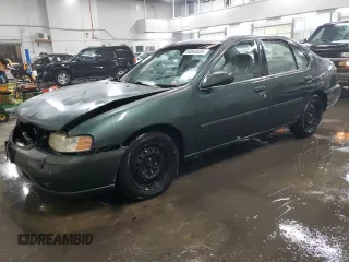 2001 Nissan Altima GXE with VIN 1N4DL01D51C112017, listed as a Copart auction lot 44843035 with 293,762 mi miles and Salvage Title. Bid and sale history available at carsss.com. Image 1.