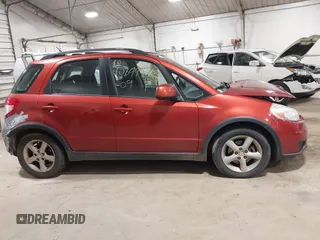 2009 Suzuki SX4 AWD z VIN JS2YB413295100359, wystawiony jako IAAI lot #40899442 z przebiegiem 109 919 mil mil oraz . Historia ofert i sprzedaży dostępna na DreamBid. Obrazek 13.