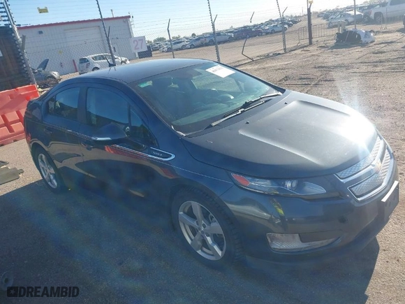 2013 Chevrolet Volt with VIN 1G1RD6E48DU128424, listed as a IAAI auction lot 40473631 with 137,846 mi miles. Bid and sale history available at carsss.com. Image 1.