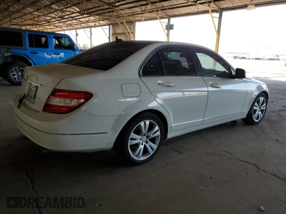 2008 Mercedes-Benz C 300 Sport z VIN WDDGF54X18R031188, wystawiony jako Copart lot #66464765 z przebiegiem 240 411 mil mil oraz Czysty tytuł • Clean title. Historia ofert i sprzedaży dostępna na DreamBid. Obrazek 3.