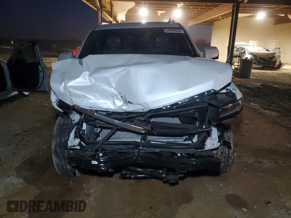 2024 Cadillac Escalade ESV 4WD Premium Luxury Platinum z VIN 1GYS4MKL5RR266838, wystawiony jako Copart lot #41866695 z przebiegiem 7 147 mil mil oraz Szkoda całkowita • Salvage title. Historia ofert i sprzedaży dostępna na DreamBid. Obrazek 5.