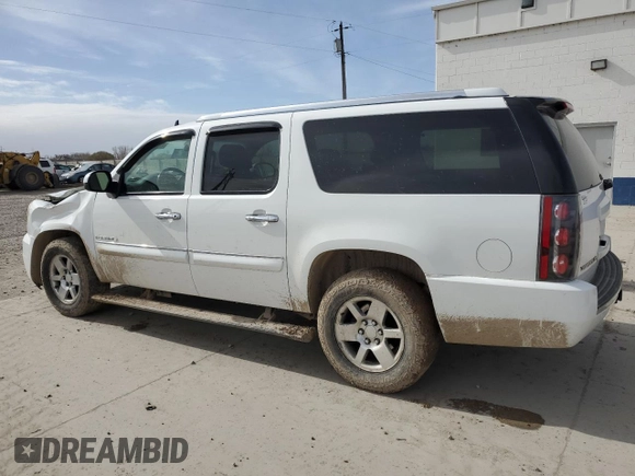 2008 GMC Yukon XL z VIN 1GKFK66898J106607, wystawiony jako Copart lot #47481335 z przebiegiem 214 283 mil mil oraz Szkoda całkowita • Salvage title. Historia ofert i sprzedaży dostępna na DreamBid. Obrazek 2.