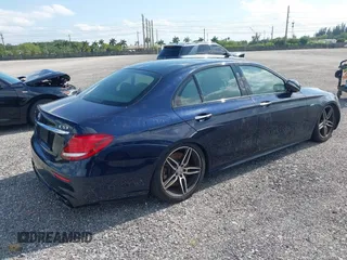 2020 Mercedes-Benz E AMG E 53 with VIN WDDZF6BB2LA748051, listed as a IAAI auction lot 39161866 with Not Provided miles. Bid and sale history available at carsss.com. Image 4.