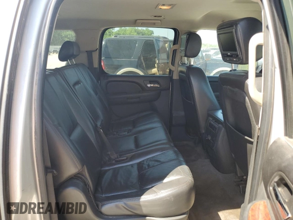 2010 Chevrolet Suburban LT with VIN 1GNUCJE07AR268765, listed as a Copart auction lot 56486185 with 237,731 mi miles and Clean title. Bid and sale history available at DreamBid. Image 11.