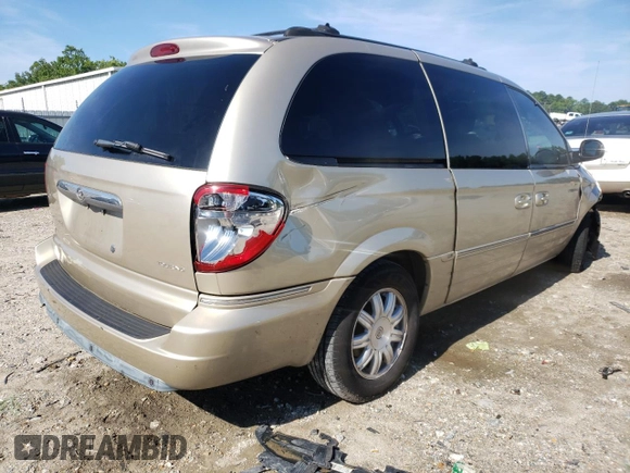 2005 Chrysler Town & Country Touring with VIN 2C4GP54L15R171414, listed as a Copart auction lot 50311912 with 209,689 mi miles and Non Repairable. Bid and sale history available at carsss.com. Image 4.