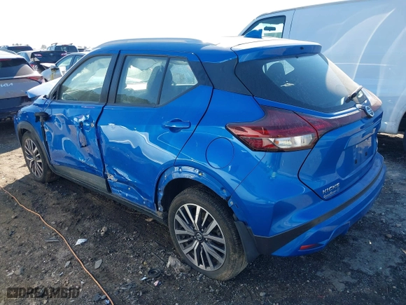 2021 Nissan Kicks SV with VIN 3N1CP5CV1ML494202, listed as a IAAI auction lot 41633128 with 77,887 mi miles. Bid and sale history available at carsss.com. Image 3.
