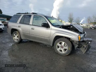 2006 Chevrolet TrailBlazer LS with VIN 1GNDT13S962174360, listed as a Copart auction lot 51374335 with 211,184 mi miles and Salvage Title. Bid and sale history available at DreamBid. Image 4.