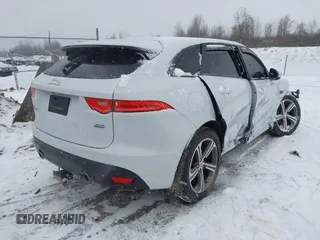 2017 Jaguar F-Pace 35t R-Sport with VIN SADCL2BV0HA060962, listed as a IAAI auction lot 41748070 with 117,718 mi miles and . Bid and sale history available at DreamBid. Image 4.