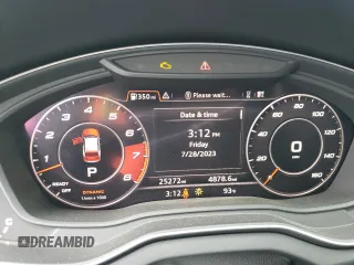 2019 Audi SQ5 Premium Plus with VIN WA1B4AFY7K2093004, listed as a Copart auction lot 61999783 with 25,272 mi miles. Bid and sale history available at carsss.com. Image 9.
