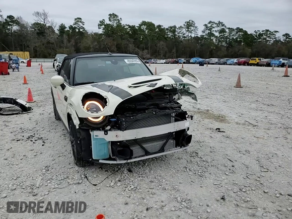 2022 MINI Convertible Cooper S z VIN WMW43DL03N3N73585, wystawiony jako Copart lot #89342955 z przebiegiem 12 548 mil mil oraz Czysty tytuł • Clean title. Historia ofert i sprzedaży dostępna na DreamBid. Obrazek 14.