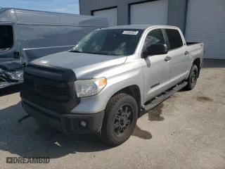 2017 Toyota Tundra 2WD SR5 with VIN 5TFEM5F17HX110487, listed as a Copart auction lot 61882003 with 135,924 mi miles. Bid and sale history available at carsss.com. Image 1.
