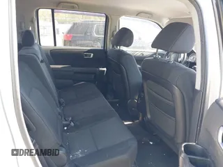 2011 Honda Pilot LX with VIN 5FNYF4H26BB100266, listed as a IAAI auction lot 42111030 with 262,955 mi miles. Bid and sale history available at carsss.com. Image 8.
