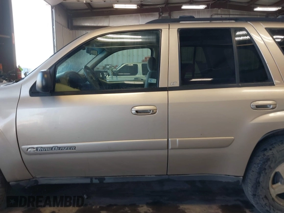 2004 Chevrolet TrailBlazer LS with VIN 1GNDT13S342194391, listed as a IAAI auction lot 42083394 with 215,125 mi miles and . Bid and sale history available at DreamBid. Image 14.