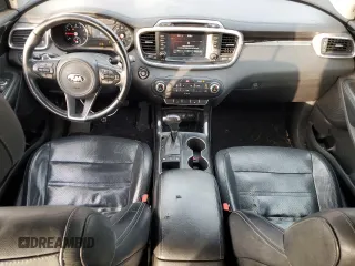 2017 Kia Sorento EX with VIN 5XYPHDA13HG253504, listed as a Copart auction lot 82929634 with 146,051 mi miles and Salvage Title. Bid and sale history available at carsss.com. Image 8.