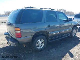 2001 Chevrolet Tahoe LS with VIN 1GNEK13T51J268816, listed as a IAAI auction lot 41654722 with 265,164 mi miles. Bid and sale history available at carsss.com. Image 4.