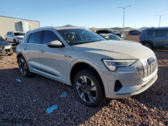 2021 Audi e-tron Prestige with VIN WA1VABGE3MB027942, listed as a Copart auction lot 40094494 with 17,593 mi miles. Bid and sale history available at carsss.com. Image 4.