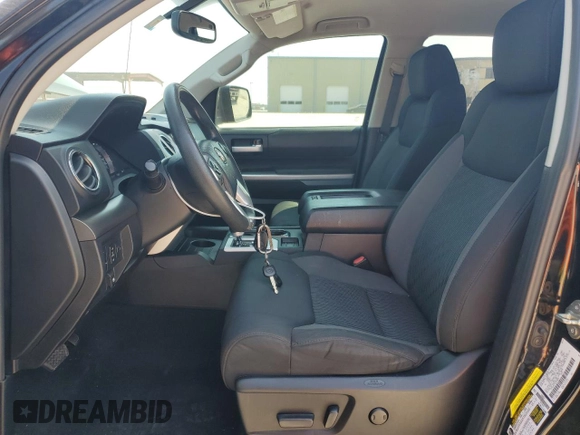 2014 Toyota Tundra SR5 with VIN 5TFEM5F17EX076045, listed as a Copart auction lot 53031285 with 104,783 mi miles and Salvage title. Bid and sale history available at DreamBid. Image 7.