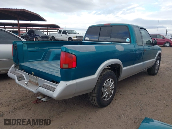1994 Chevrolet S-10 LS with VIN 1GCCS19W4R8181235, listed as a IAAI auction lot 41710054 with 203,150 mi miles and . Bid and sale history available at DreamBid. Image 4.